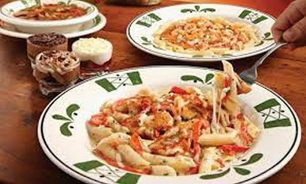 Olive Garden's Current Dinner Specials And How To Save Money