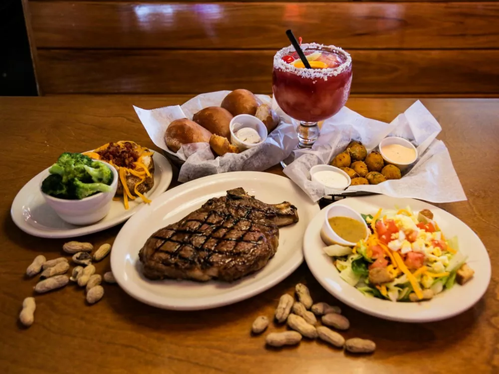 How To Use A Texas Roadhouse Coupon Code To Get A Discount On Your Online Order