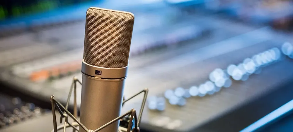 How To Start A Podcast: Tips, Equipment And Software Recommendations
